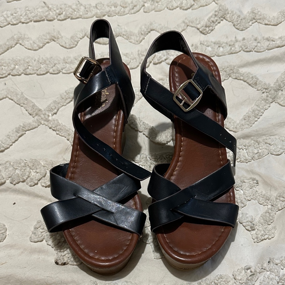 Elegant Black Strappy Sandals